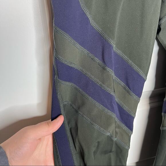 ZYIA Active Dark Olive Mesh Panel Luxe 7/8 Leggings Size Small - Picture 4 of 7